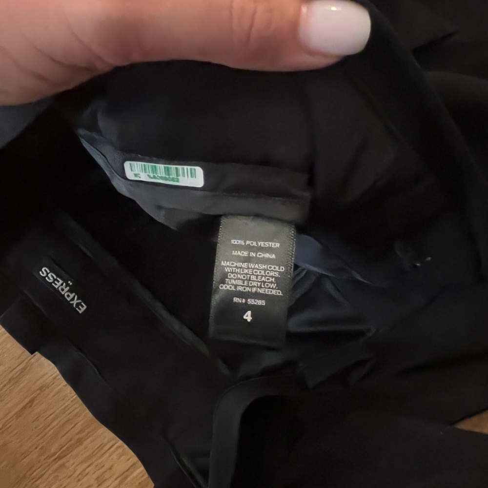 Express Pants - Picture 5 of 5
